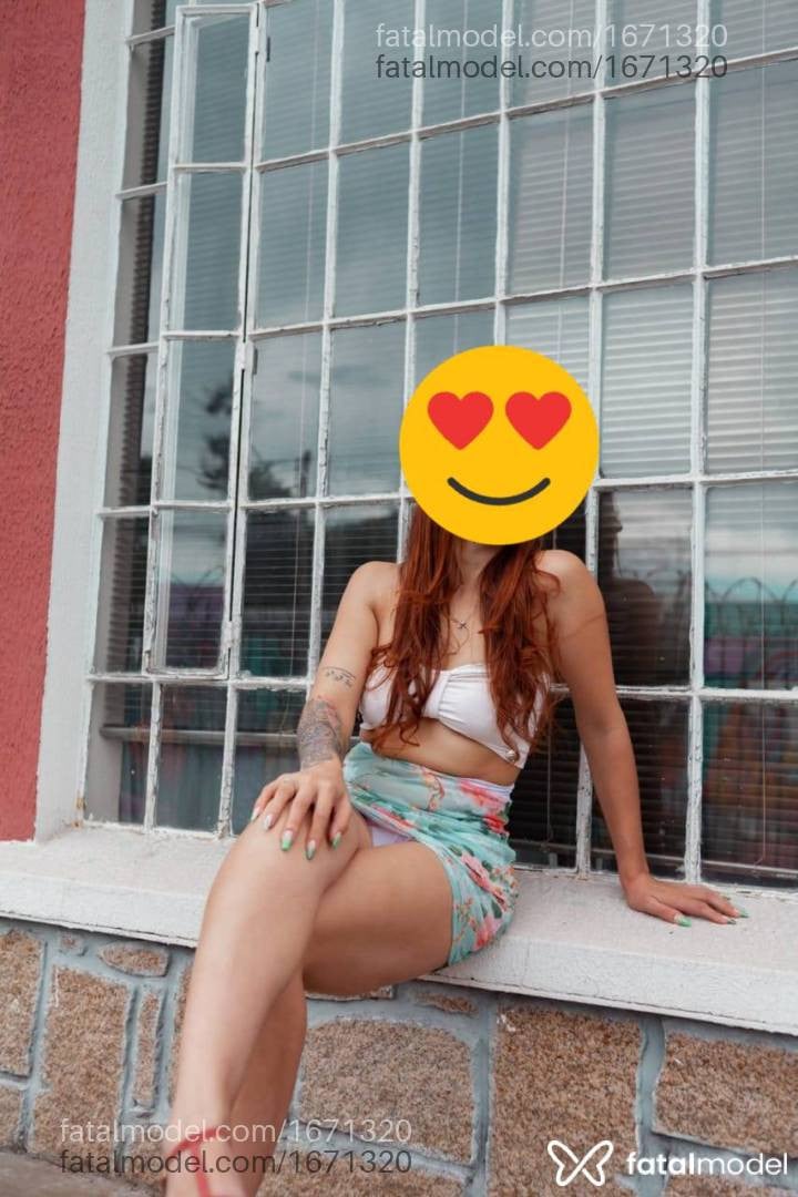 Acompanhante mulher ruiva (o) de olhos castanhos - Bia Alencar