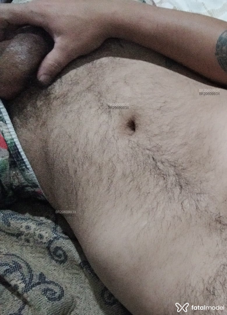 Acompanhante homem morena (o) de olhos castanhos em Uberlândia - Arthur