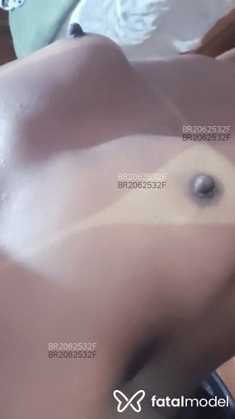 Acompanhante mulher morena (o) de olhos castanhos em Rio de Janeiro - Brigadeiro