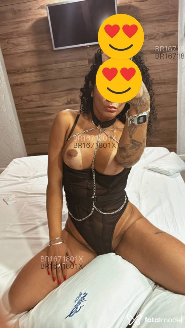 Acompanhante mulher morena (o) de olhos pretos em Petrópolis - Roberta