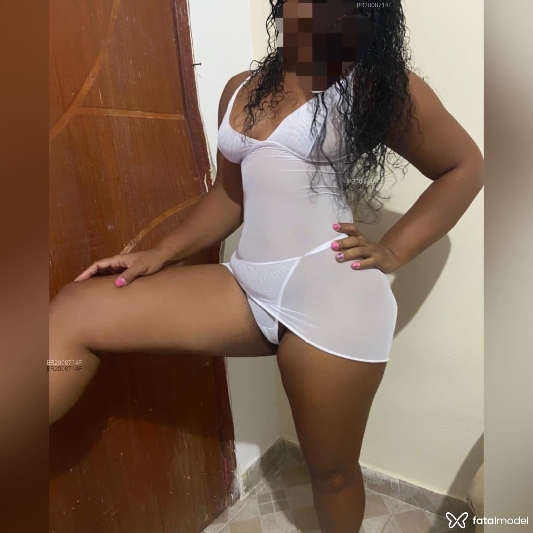 Acompanhante mulher morena (o) de olhos castanhos - Amanda Figueiredo Acompanhante mulher morena (o) de olhos castanhos - Amanda Figueiredo