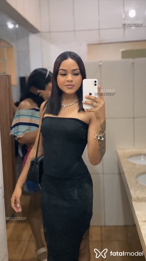 Acompanhante mulher trans morena (o) de olhos castanhos em Goiânia Acompanhante mulher trans morena (o) de olhos castanhos em Goiânia - Vitória Lis