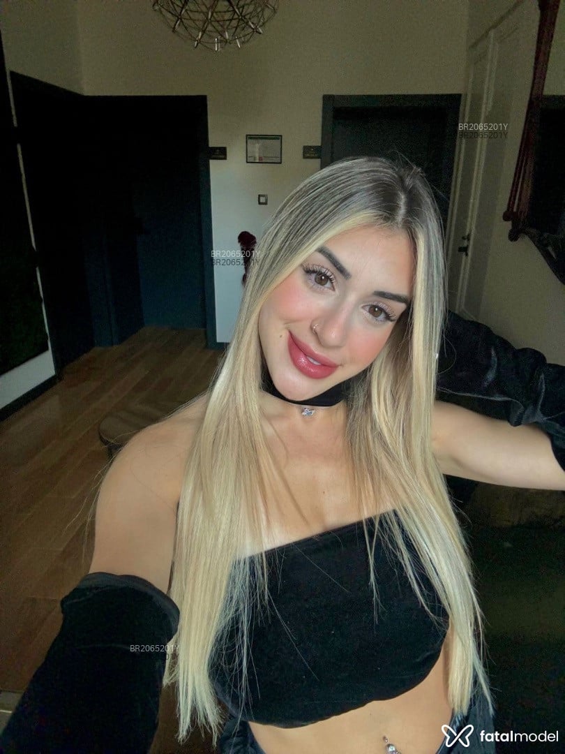 Acompanhante mulher loira (o) de olhos mel em São Paulo - Isabela Silva