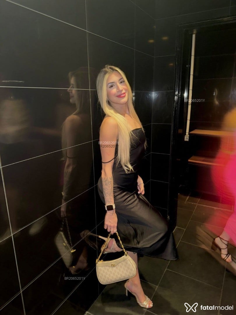 Acompanhante mulher loira (o) de olhos mel em São Paulo - Isabela Silva