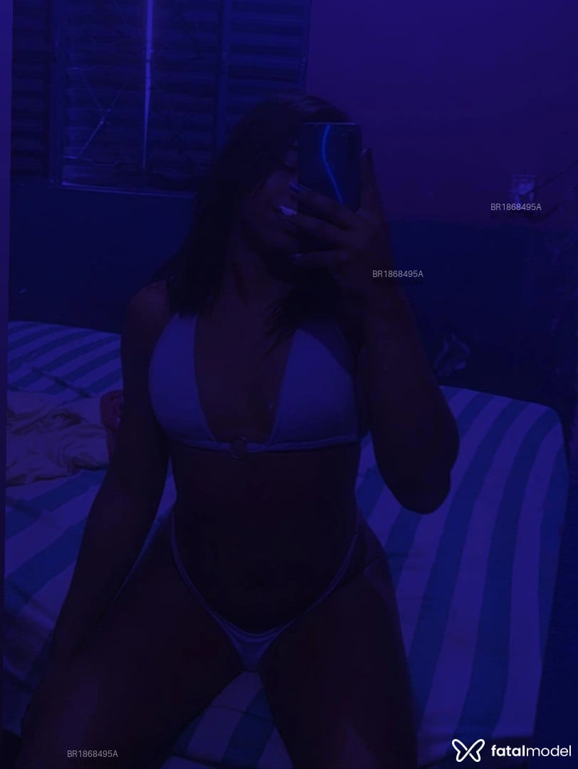 Acompanhante mulher trans morena (o) de olhos castanhos em Canarana - Mullata