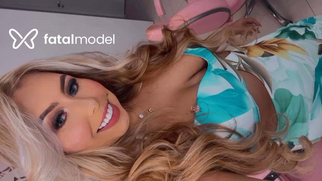 Acompanhante mulher loira (o) de olhos mel em Uberlândia Acompanhante mulher loira (o) de olhos mel em Uberlândia - Bruna