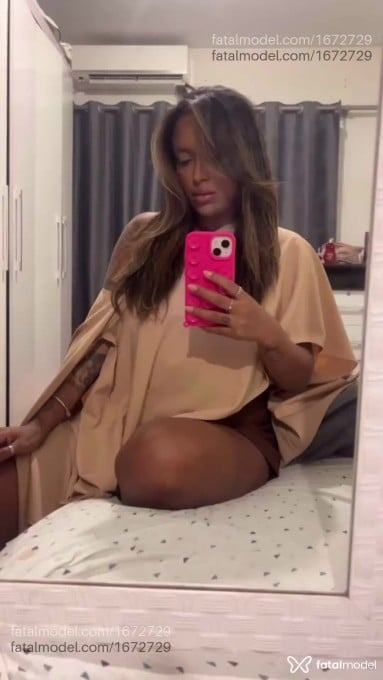 Acompanhante mulher com cabelo castanho de olhos castanhos em Foz do Iguaçu - Aninha Diniz