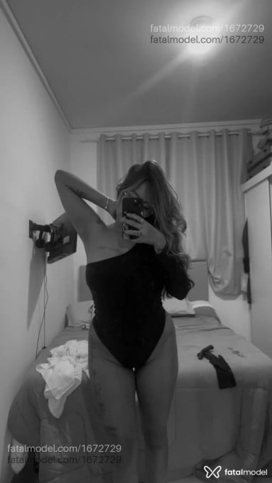 Acompanhante mulher com cabelo castanho de olhos castanhos em Foz do Iguaçu - Aninha Diniz