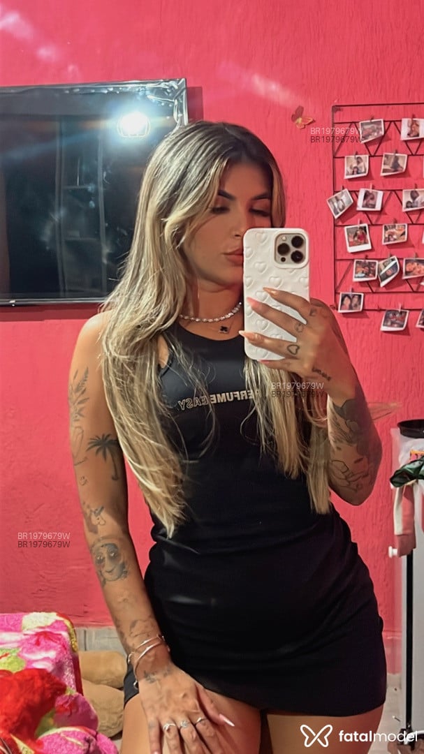 Acompanhante mulher loira (o) de olhos pretos em Virtual - Liz Silva