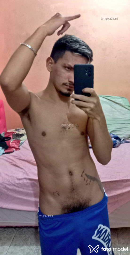 Acompanhante homem morena (o) de olhos pretos - Ryan Acompanhante homem morena (o) de olhos pretos - Ryan