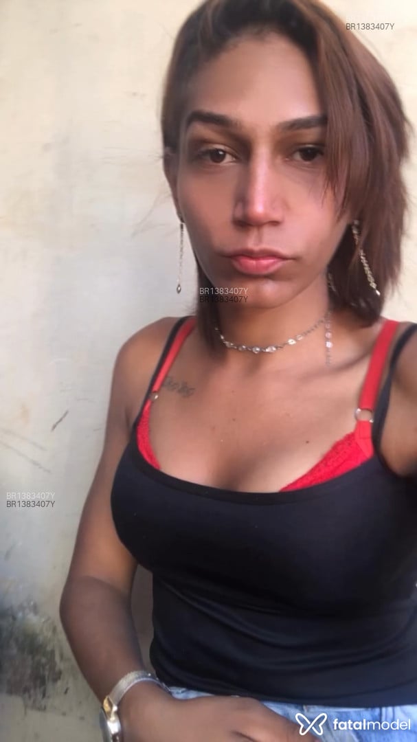 Acompanhante mulher trans morena (o) de olhos castanhos em Dourados - Roberta