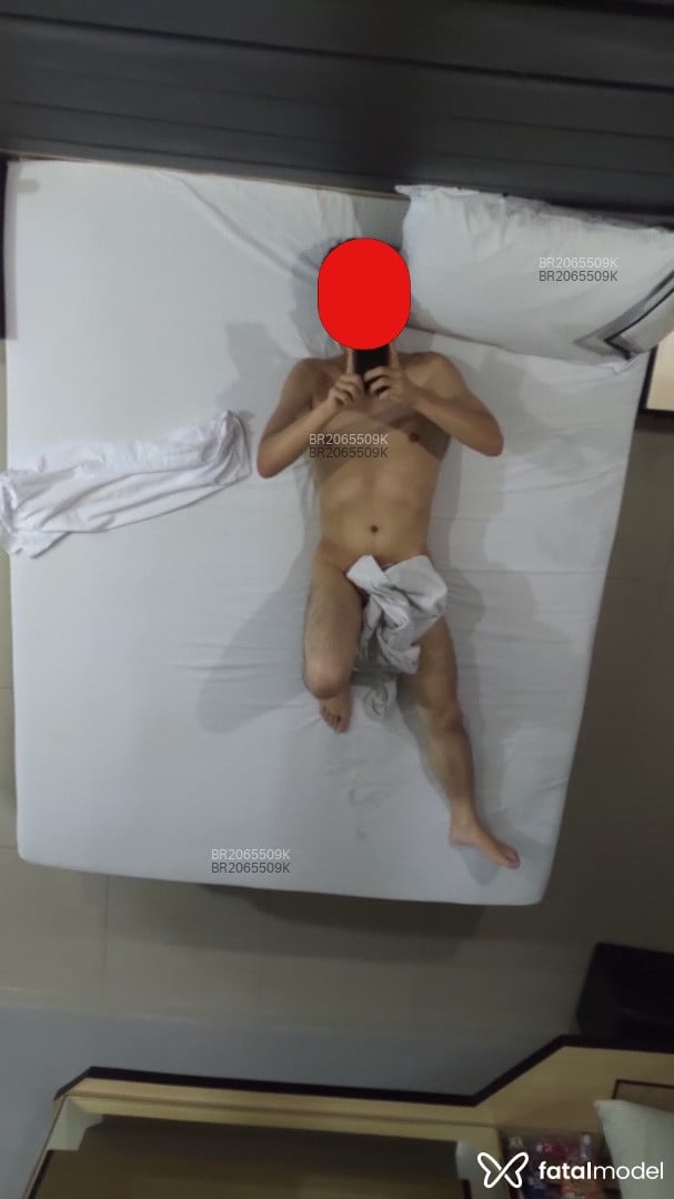 Acompanhante homem morena (o) de olhos castanhos - Daniel Yasuhiko