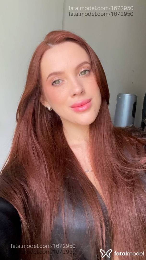 Acompanhante mulher ruiva (o) de olhos verdes - ísis Macedo