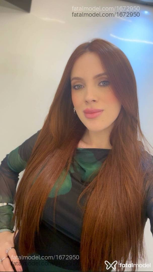 Acompanhante mulher ruiva (o) de olhos verdes - ísis Macedo