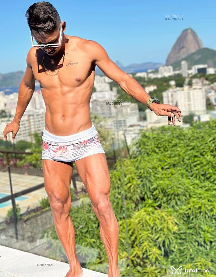 Acompanhante homem morena (o) de olhos castanhos em São Paulo Acompanhante homem morena (o) de olhos castanhos em São Paulo - Pedro Mateus