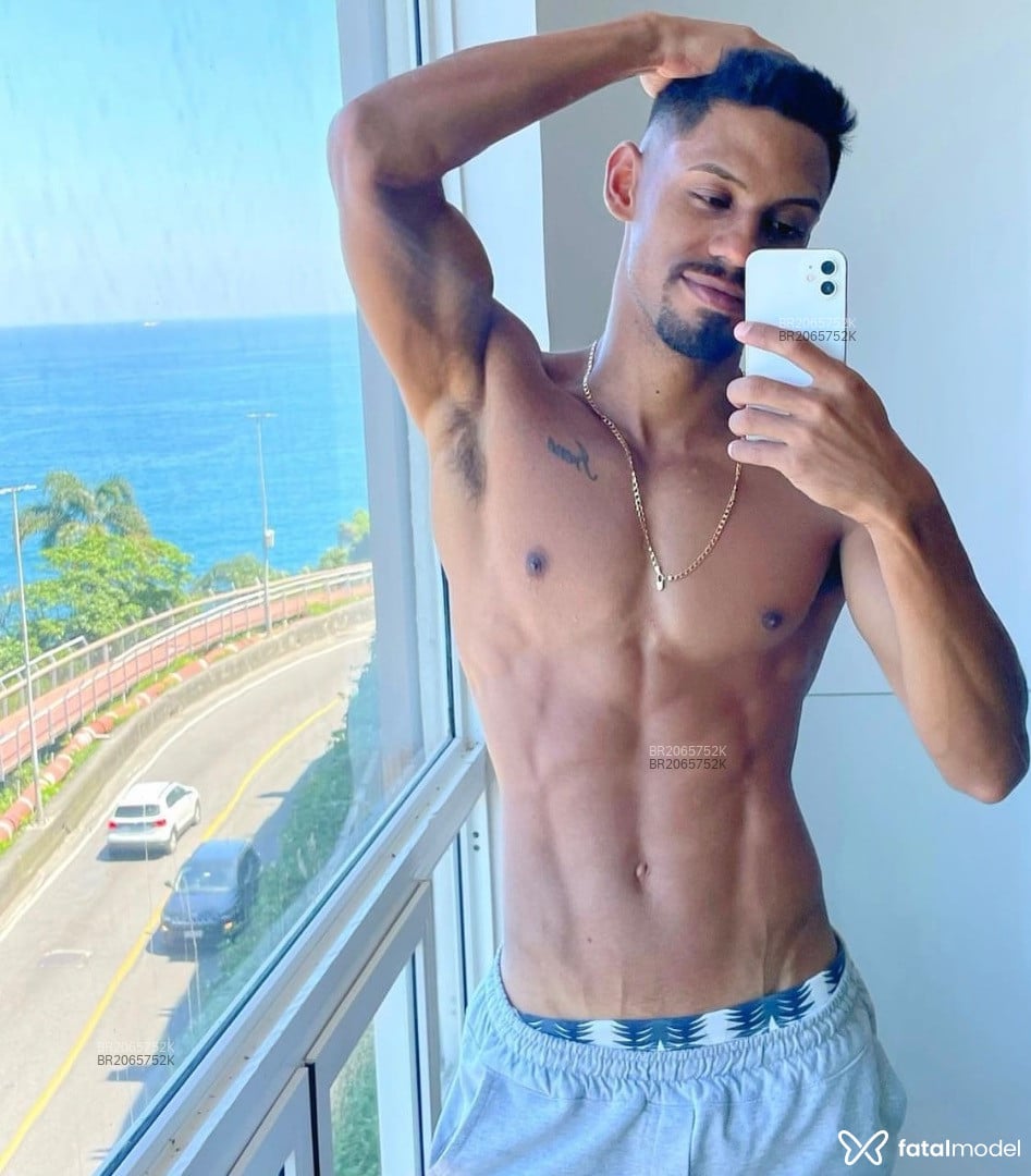 Acompanhante homem morena (o) de olhos castanhos em São Paulo Acompanhante homem morena (o) de olhos castanhos em São Paulo - Pedro Mateus