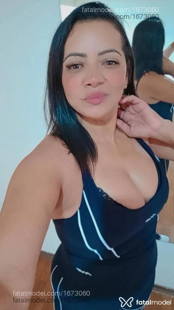 Acompanhante mulher morena (o) de olhos castanhos - Yara Costa