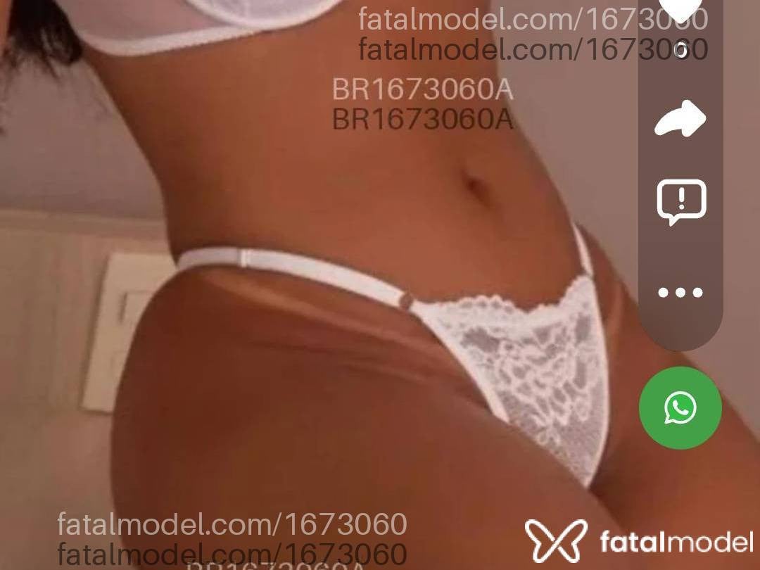 Acompanhante mulher morena (o) de olhos castanhos - Yara Costa
