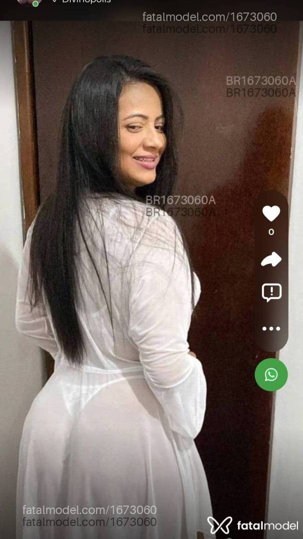Acompanhante mulher morena (o) de olhos castanhos - Yara Costa