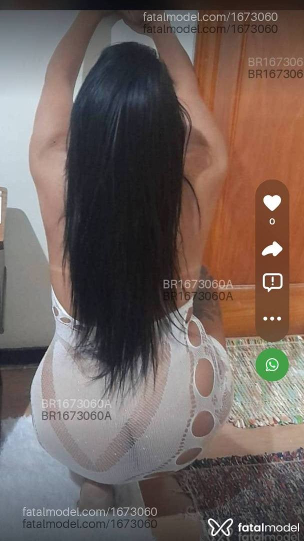 Acompanhante mulher morena (o) de olhos castanhos - Yara Costa
