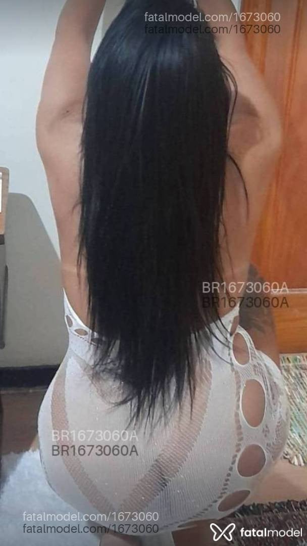 Acompanhante mulher morena (o) de olhos castanhos - Yara Costa