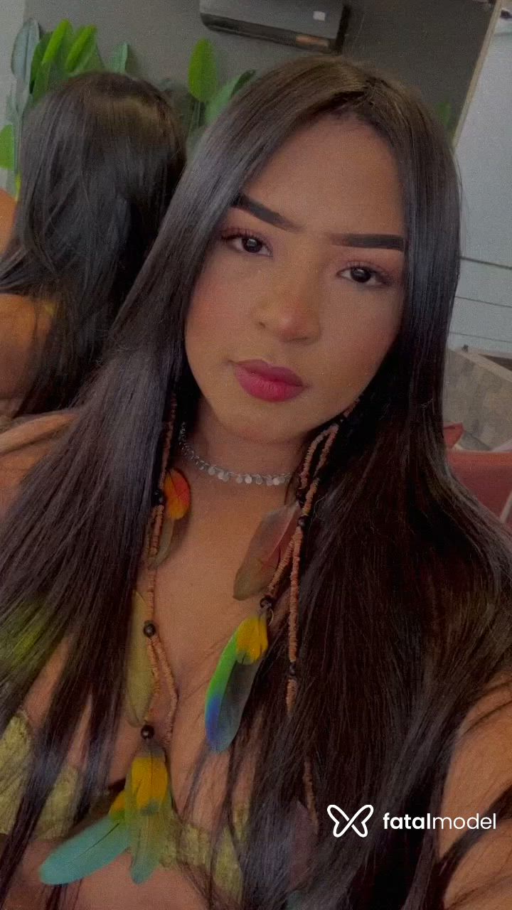 Acompanhante mulher morena (o) de olhos pretos - Rebeca