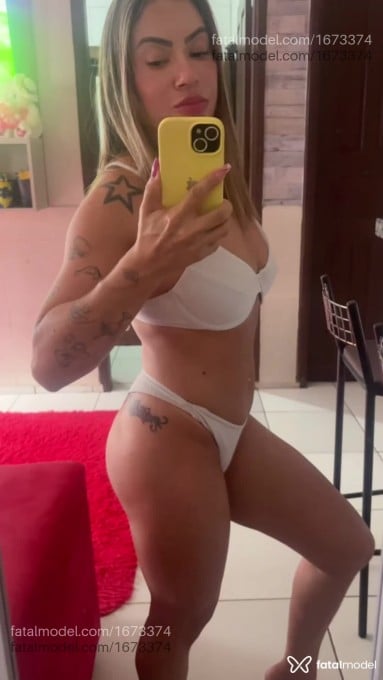 Acompanhante mulher loira (o) de olhos castanhos em Rio Branco - Mel