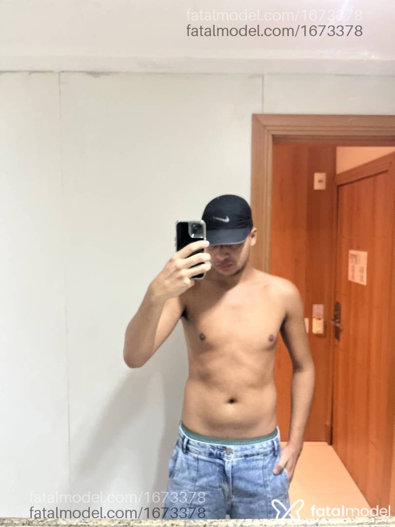 Acompanhante homem morena (o) de olhos mel em Macaé - Marcos Monteiro