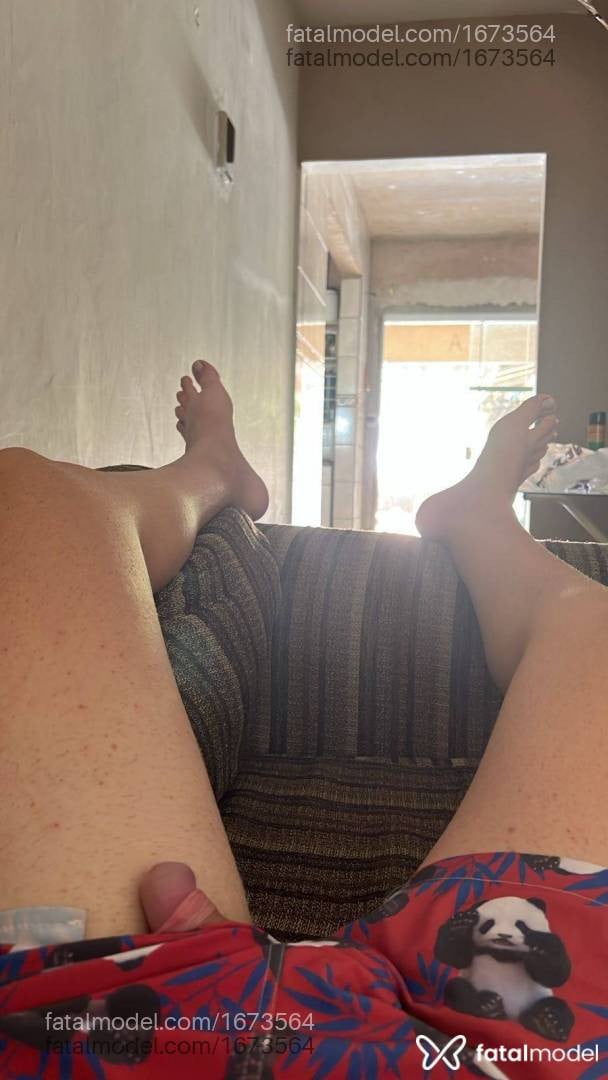 Acompanhante mulher trans loira (o) de olhos castanhos em Maringá - Lívia