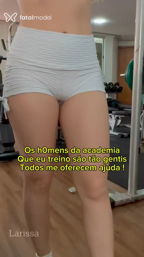 Acompanhante mulher loira (o) de olhos castanhos - Larissa