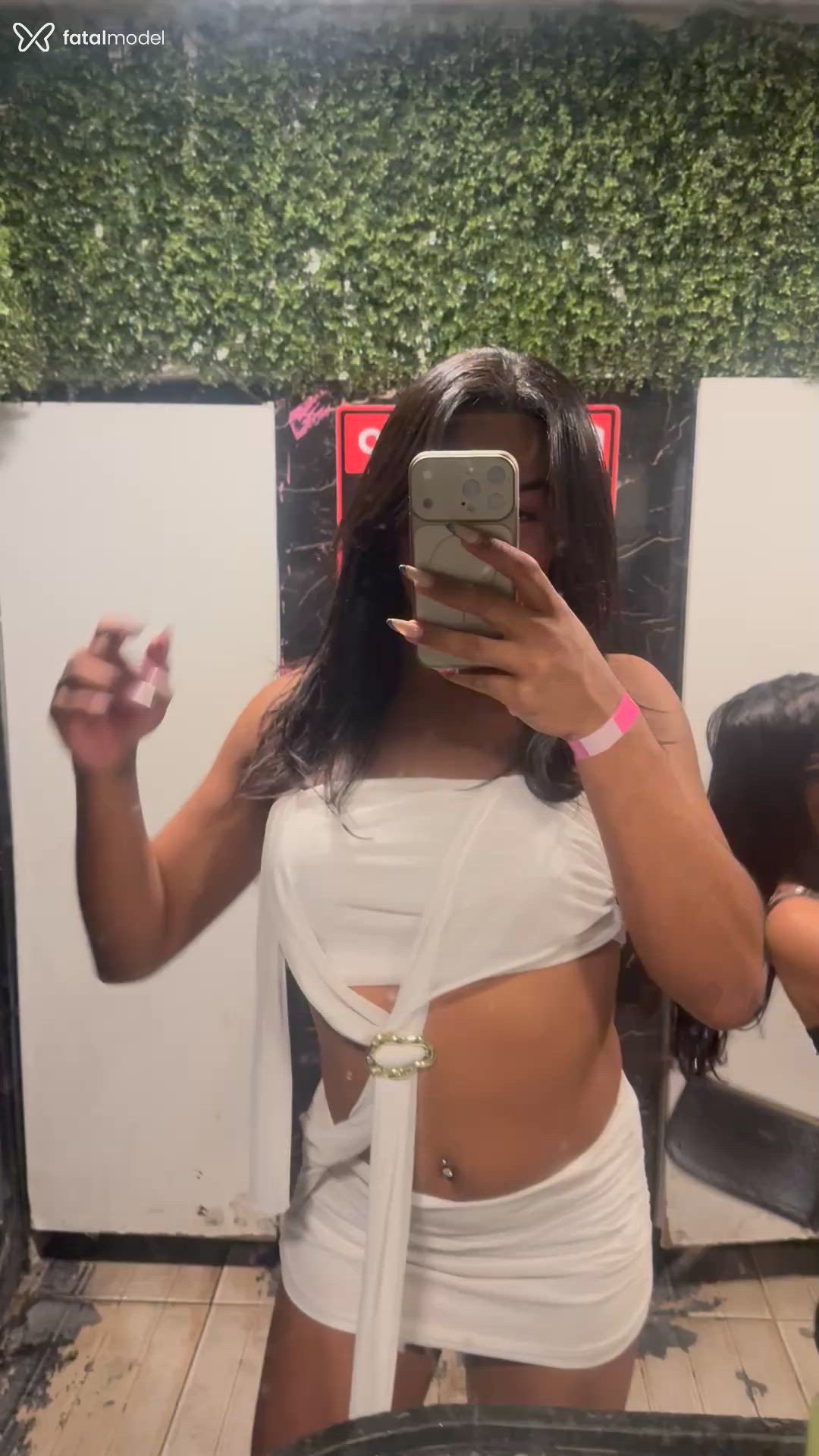 Acompanhante mulher trans com cabelo castanho de olhos castanhos em Ilhéus Acompanhante mulher trans com cabelo castanho de olhos castanhos em Ilhéus - Sofia Surfistinhaa