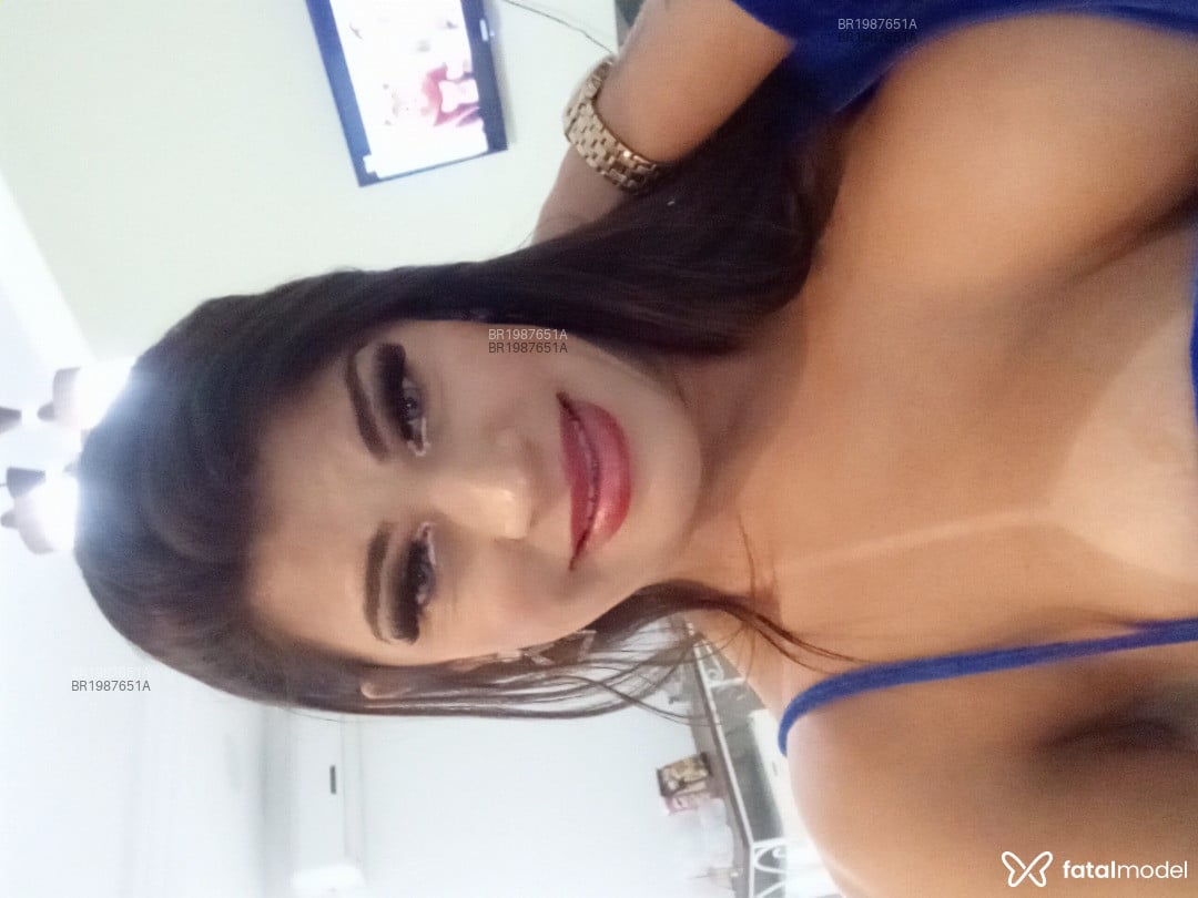 Acompanhante mulher trans morena (o) de olhos castanhos em Piracicaba - Maria Rafaela