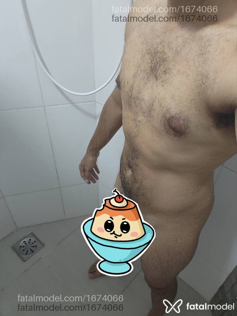 Acompanhante homem morena (o) de olhos pretos - Leonardo