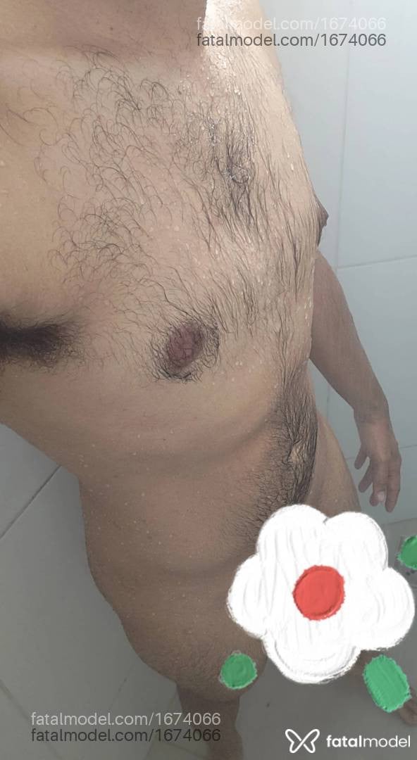 Acompanhante homem morena (o) de olhos pretos - Leonardo