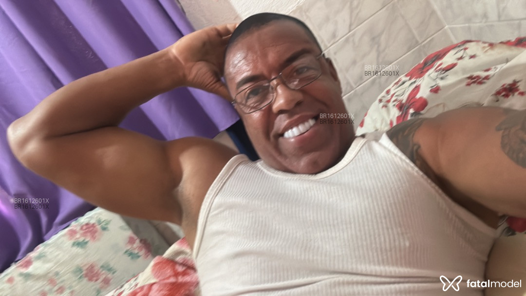 Acompanhante homem morena (o) de olhos castanhos em Rio de Janeiro Acompanhante homem morena (o) de olhos castanhos em Rio de Janeiro - Bolt jones