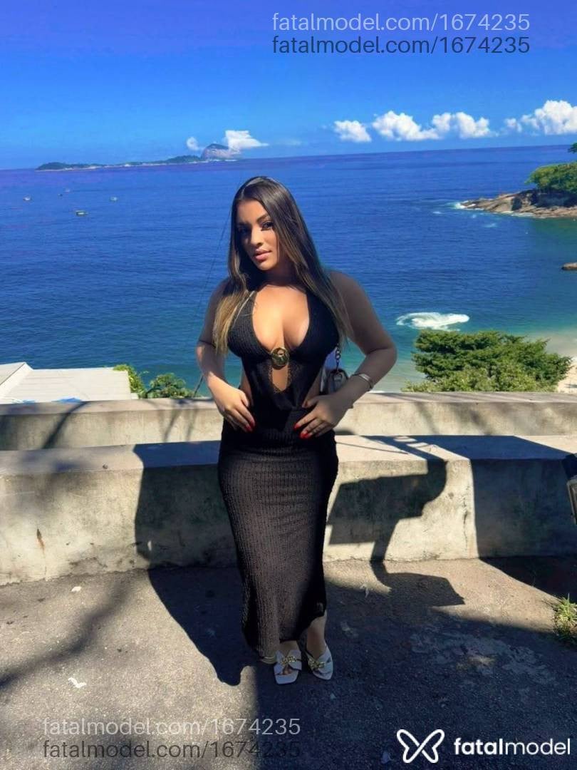 Acompanhante mulher com cabelo castanho de olhos castanhos em Patos Acompanhante mulher com cabelo castanho de olhos castanhos em Patos - Nicolle Santos