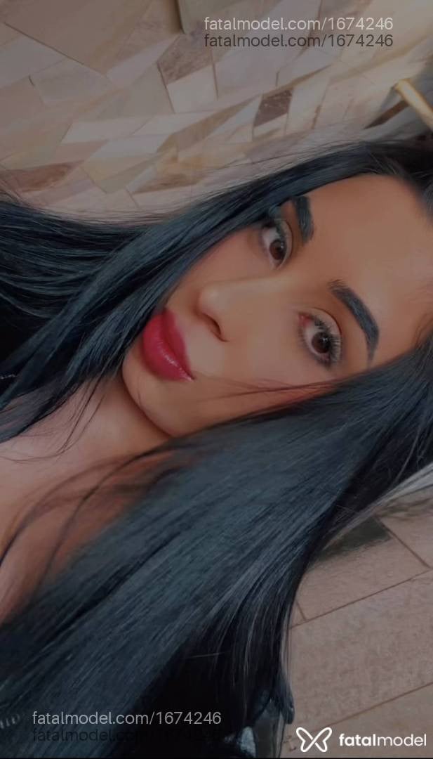 Acompanhante mulher morena (o) de olhos castanhos - Bruna