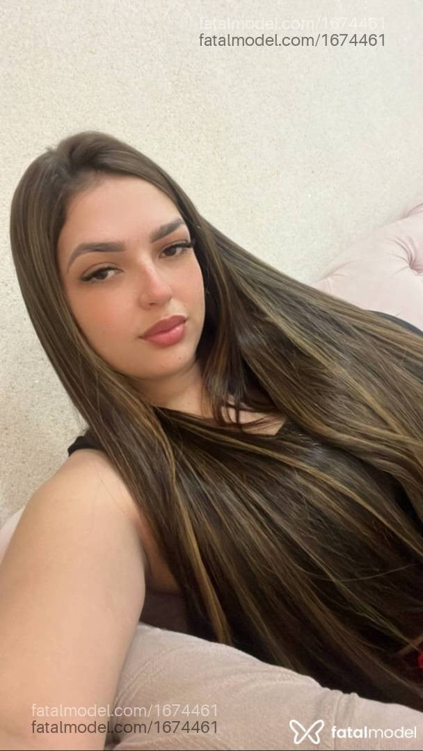 Acompanhante mulher morena (o) de olhos castanhos - Beatriz