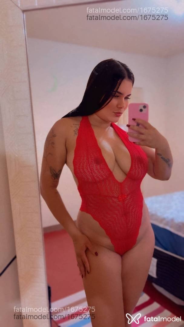 Acompanhante mulher morena (o) de olhos pretos - Tayla