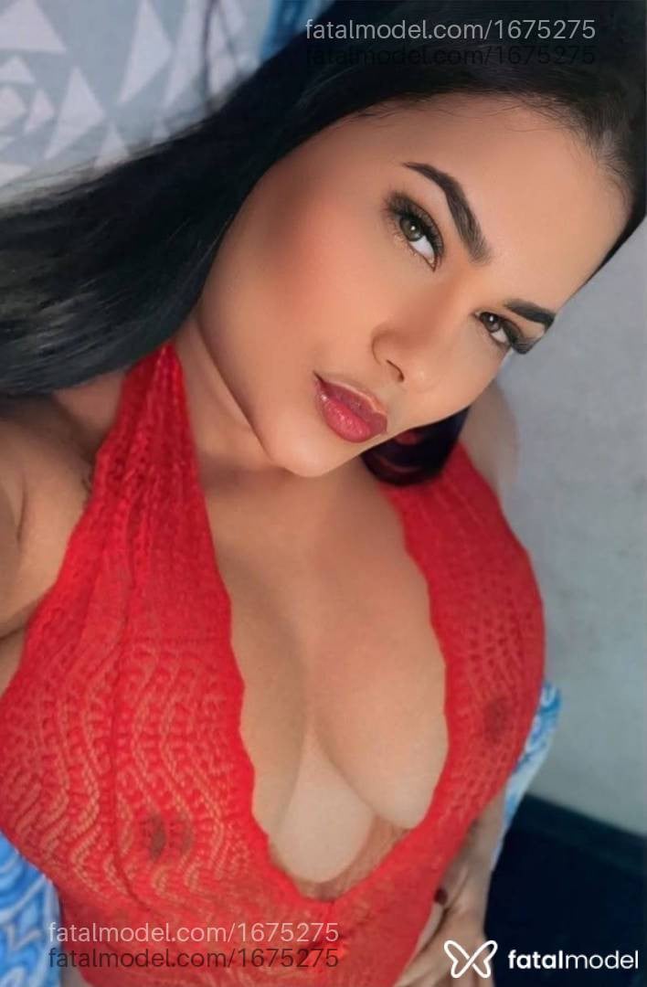 Acompanhante mulher morena (o) de olhos pretos - Tayla