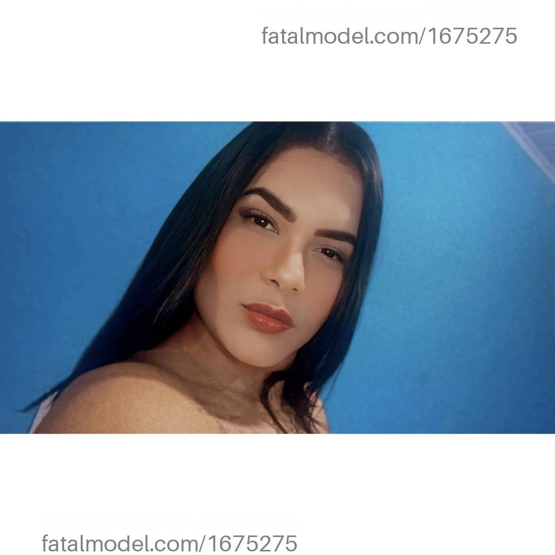 Acompanhante mulher morena (o) de olhos pretos - Tayla