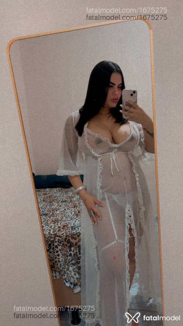 Acompanhante mulher morena (o) de olhos pretos - Tayla