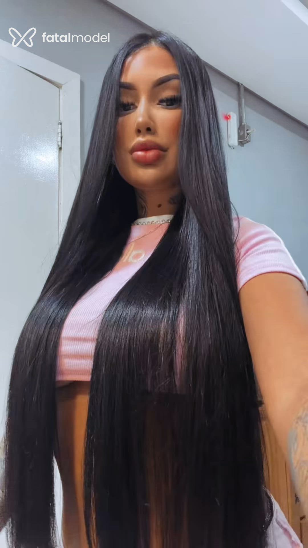 Acompanhante mulher morena (o) de olhos castanhos - Jade Acompanhante mulher morena (o) de olhos castanhos - Jade