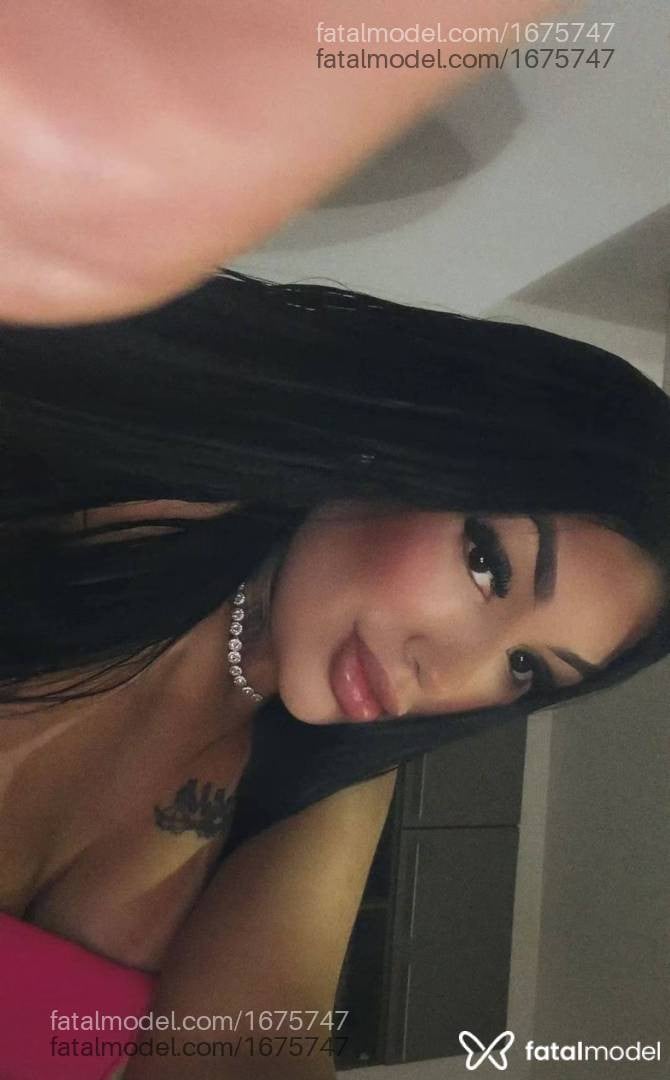 Acompanhante mulher morena (o) de olhos castanhos - Jade