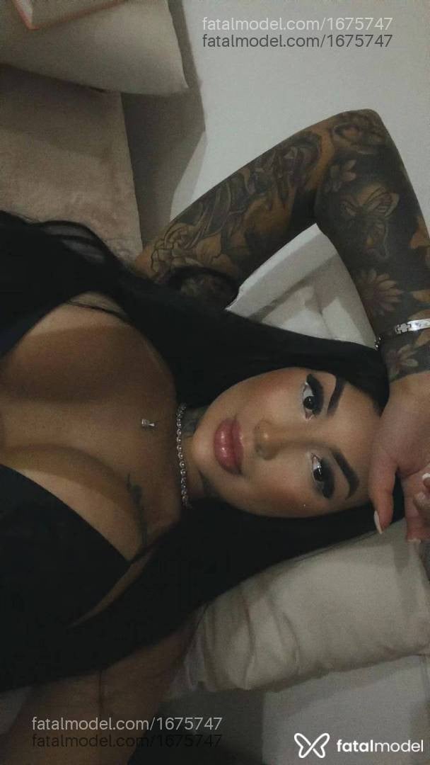 Acompanhante mulher morena (o) de olhos castanhos - Jade