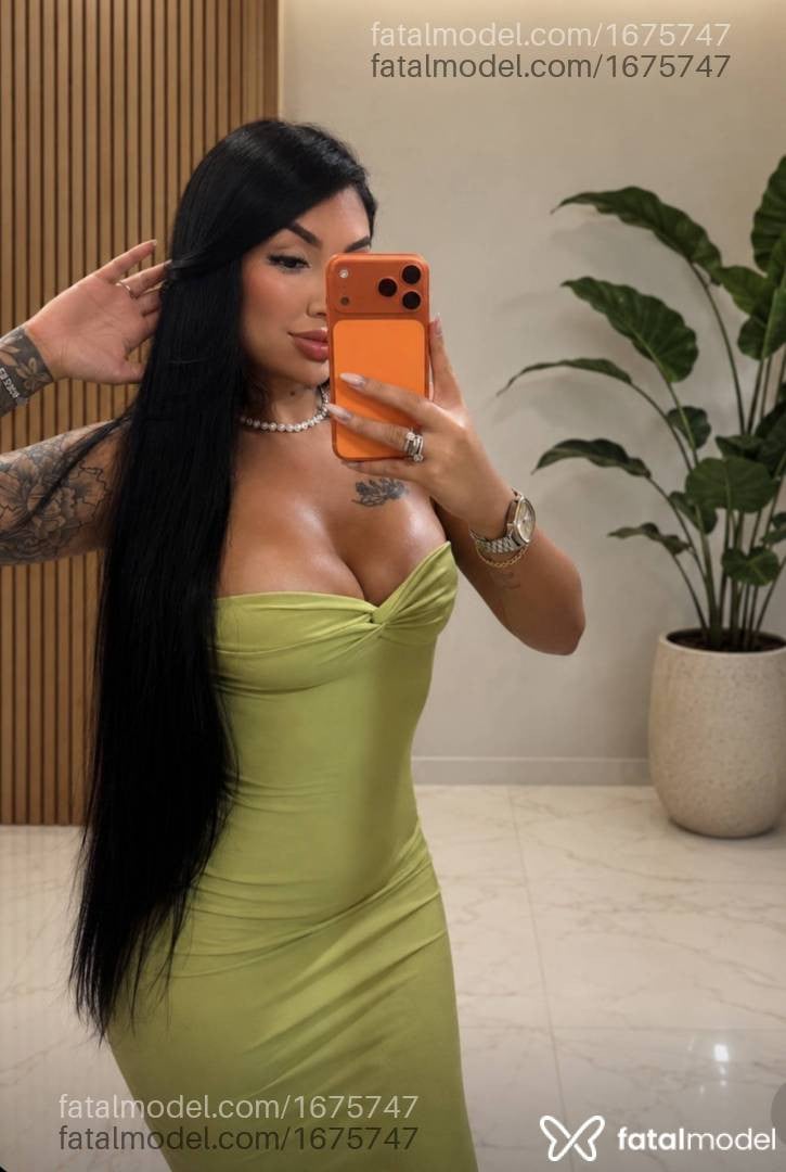 Acompanhante mulher morena (o) de olhos castanhos - Jade