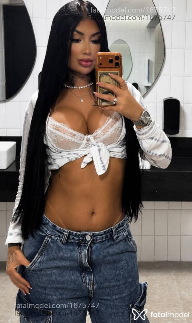 Acompanhante mulher morena (o) de olhos castanhos - Jade