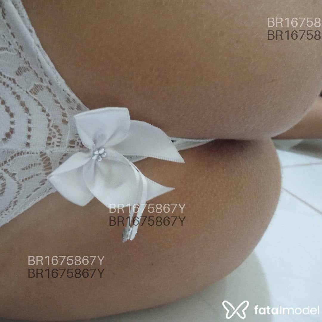 Acompanhante mulher morena (o) de olhos mel em Virtual - RAFAELA CARVALHO