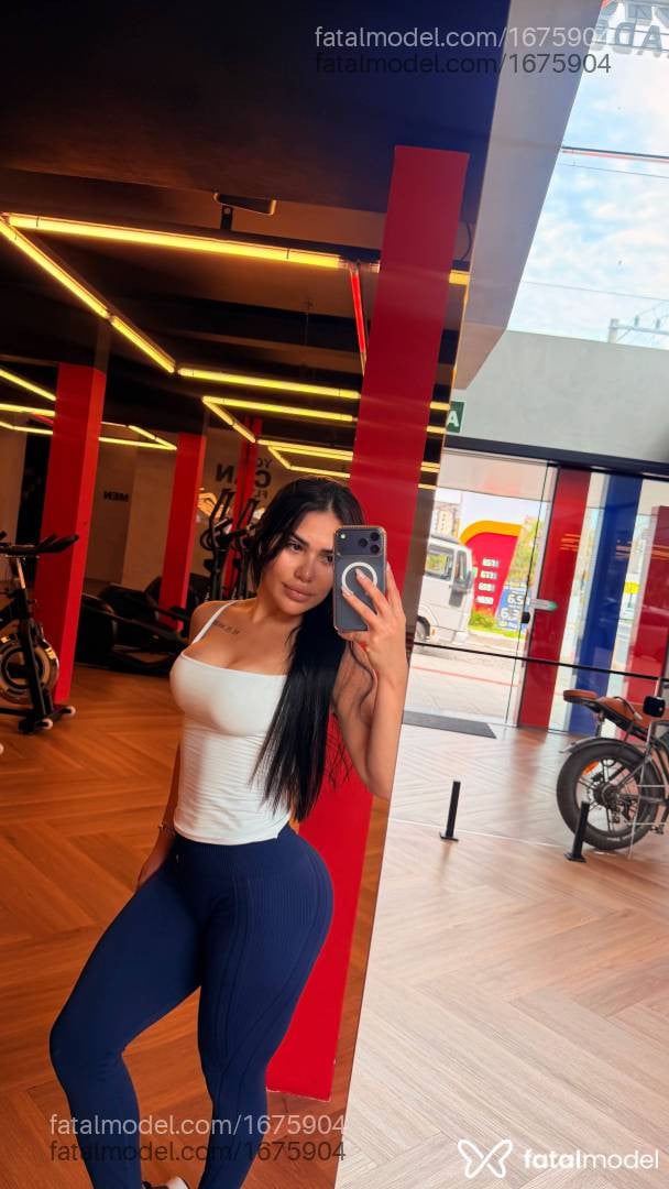 Acompanhante mulher morena (o) de olhos pretos - Alice Duarte