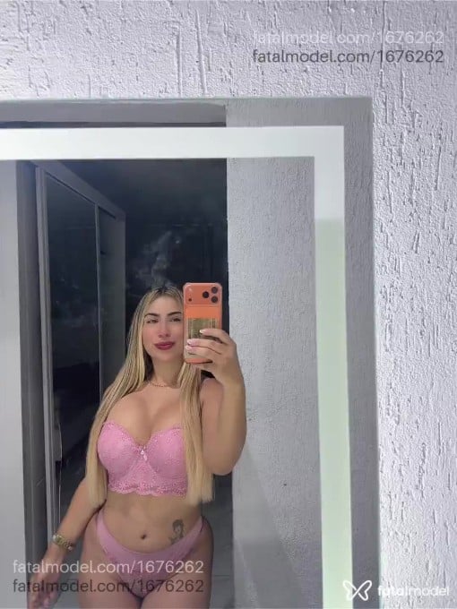 Acompanhante mulher morena (o) de olhos castanhos em São Pedro da Aldeia Acompanhante mulher morena (o) de olhos castanhos em São Pedro da Aldeia - Larissa
